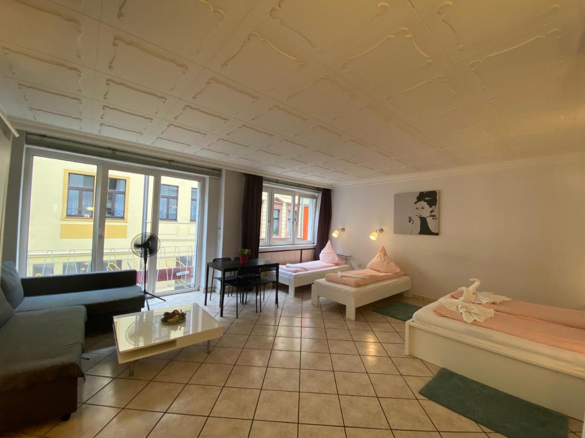 Central Shared Apartment, Friesenplatz Köln Eksteriør billede