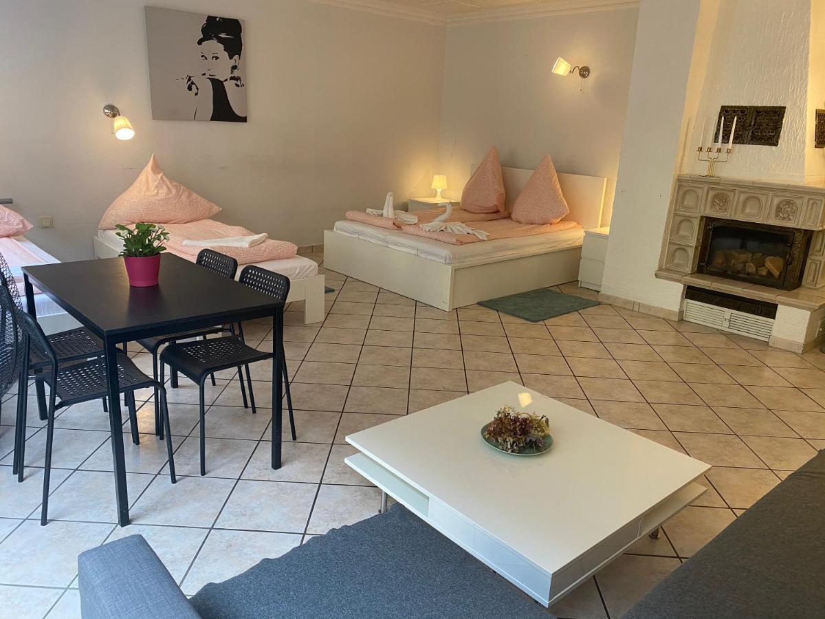 Central Shared Apartment, Friesenplatz Köln Eksteriør billede