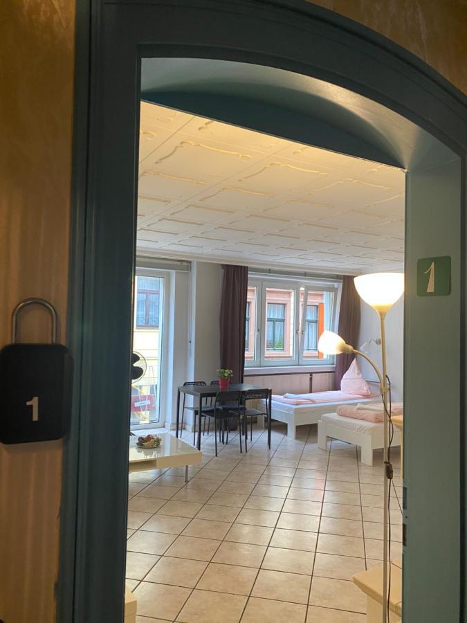 Central Shared Apartment, Friesenplatz Köln Eksteriør billede