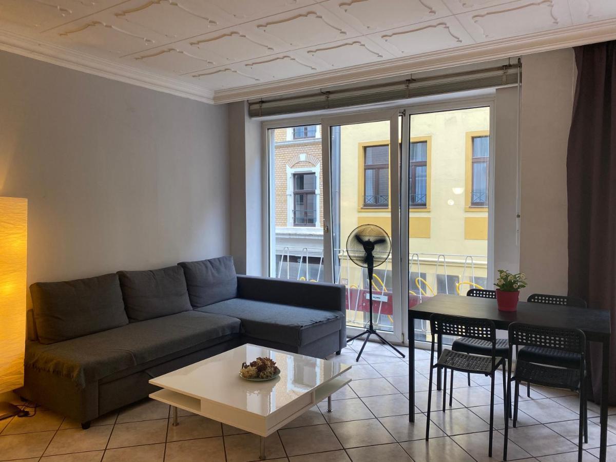 Central Shared Apartment, Friesenplatz Köln Eksteriør billede