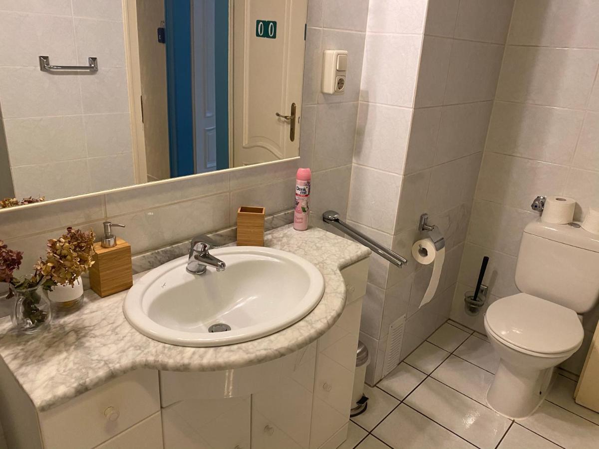 Central Shared Apartment, Friesenplatz Köln Eksteriør billede