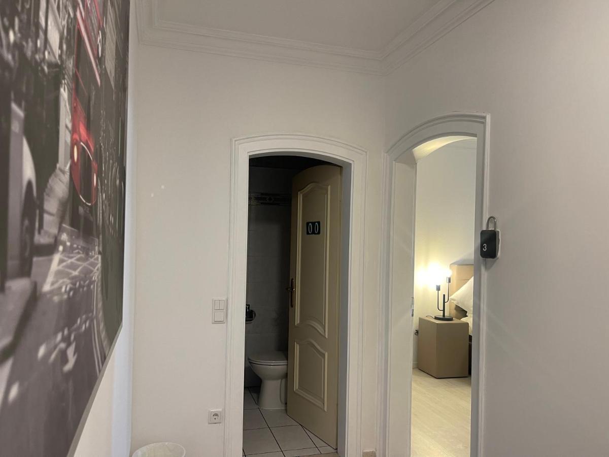 Central Shared Apartment, Friesenplatz Köln Eksteriør billede